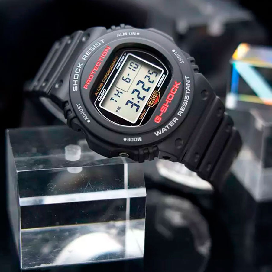 Наручные часы Casio DW-5750UE-1. Фото 4.