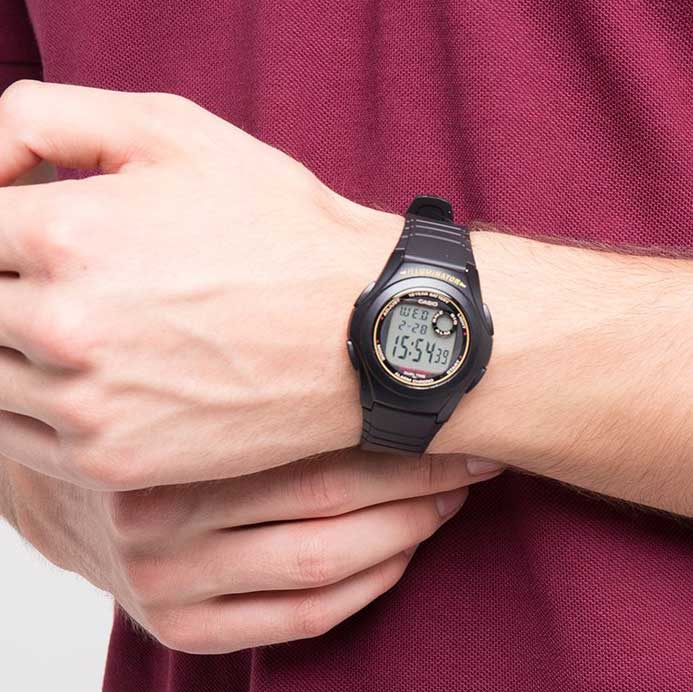 Наручные часы Casio F-200W-9A. Фото 3.